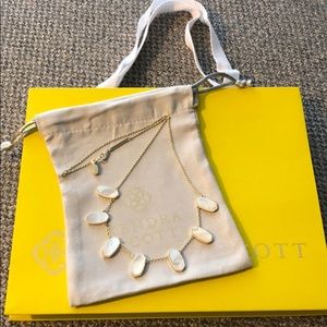 Kendra Scott Meadow Necklace in Gold